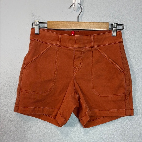 Women's Orange‎ Shorts - Picture 1 of 7